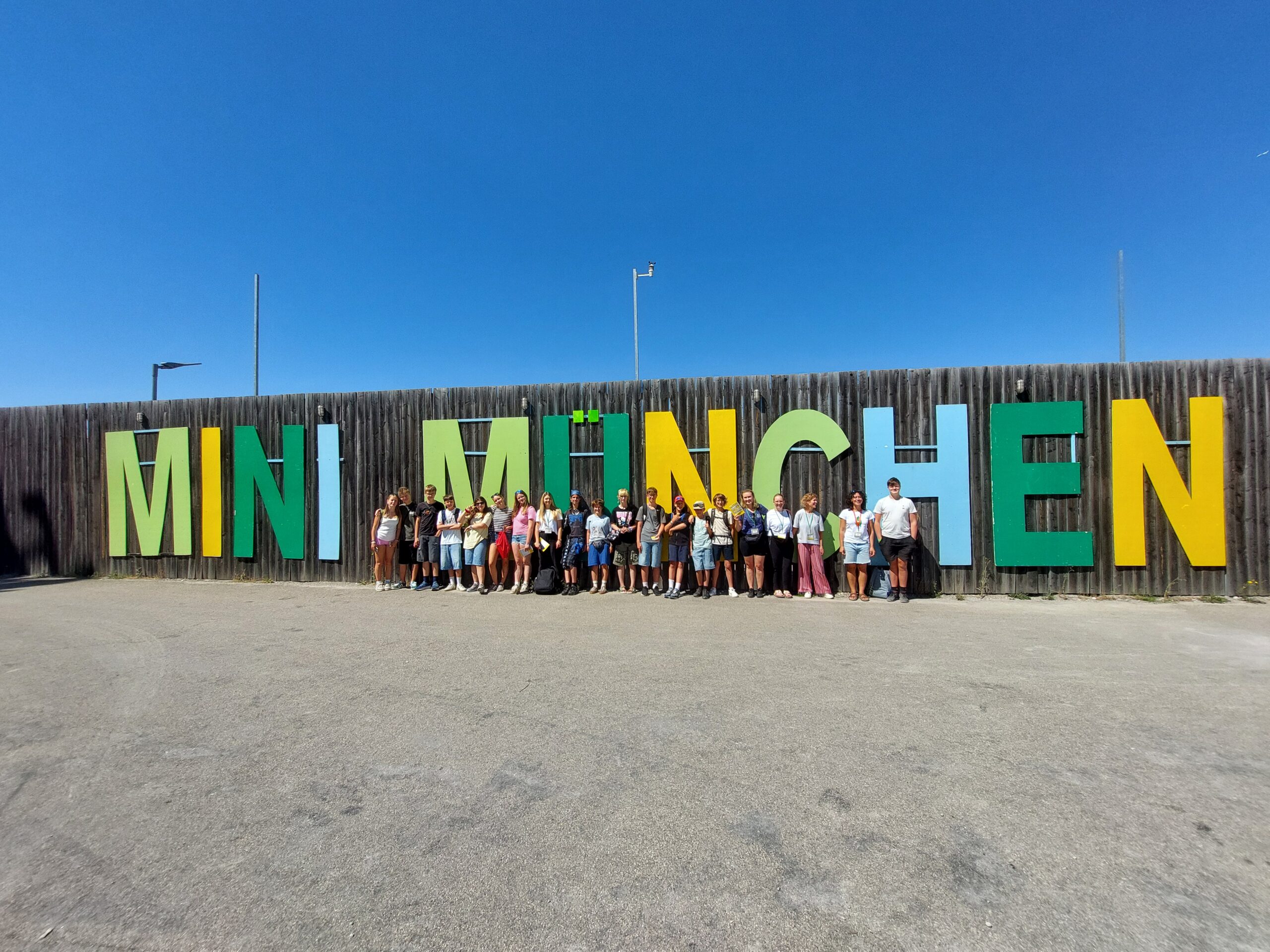 Botschaftsreise nach Mini- München