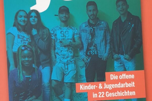 “JUZ” — Die offene Kin­der- und Jugend­ar­beit in 22 Geschich­ten